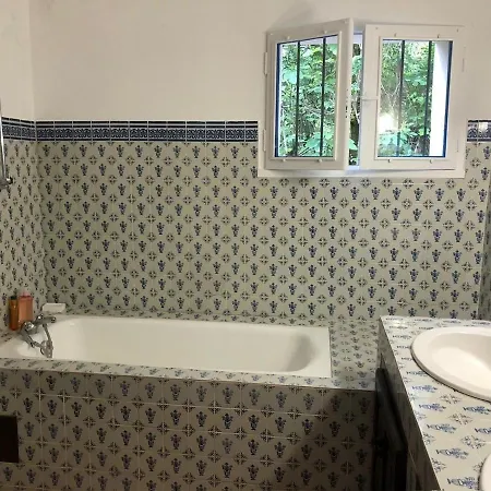 Les Cedres Holiday home *