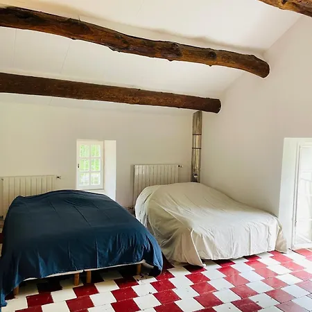 Les Cedres ואלרוג